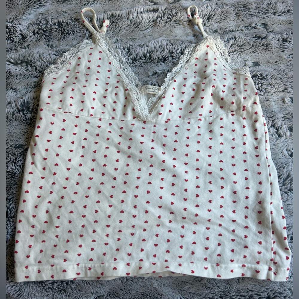 Brandy Melville: Amara Lace Hearts Tank